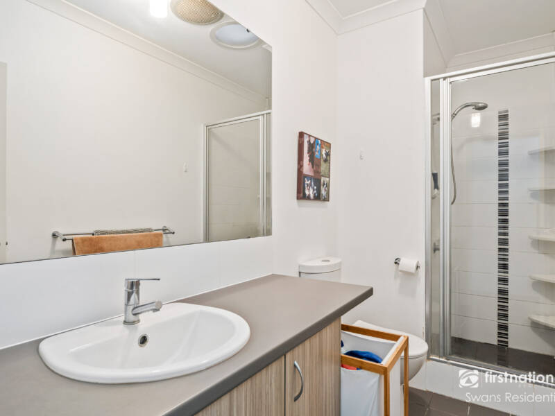 10 Feredy Lane, ELLENBROOK, WA 6069 AUS