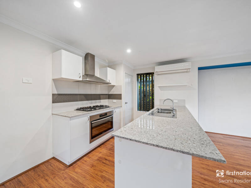 35 Alverda Parade, AVELEY, WA 6069 AUS