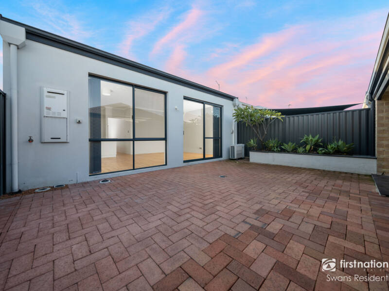 16 Kinlock Way, AVELEY, WA 6069 AUS