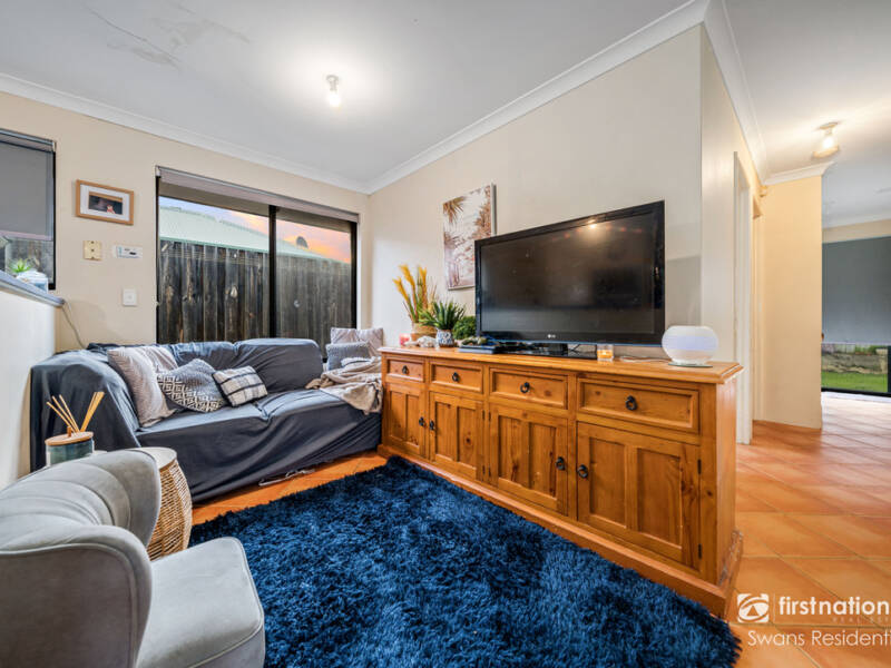 5 Karbar Pass, ELLENBROOK, WA 6069 AUS