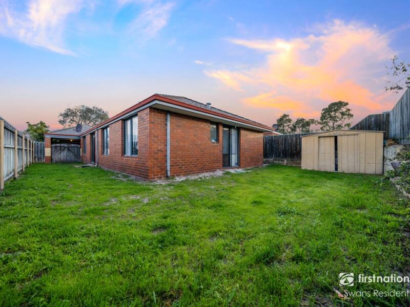 5 Karbar Pass, ELLENBROOK, WA 6069 AUS