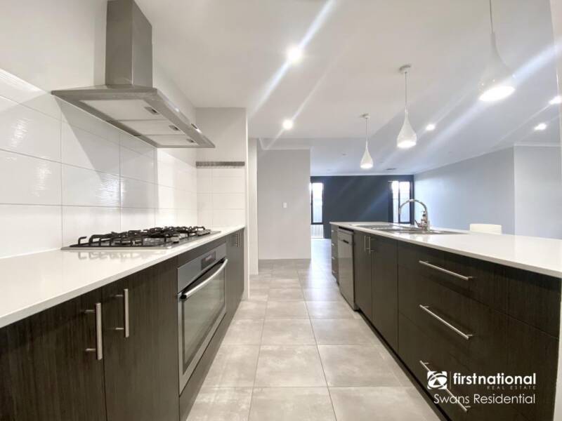 10 Torside Street, AVELEY, WA 6069 AUS