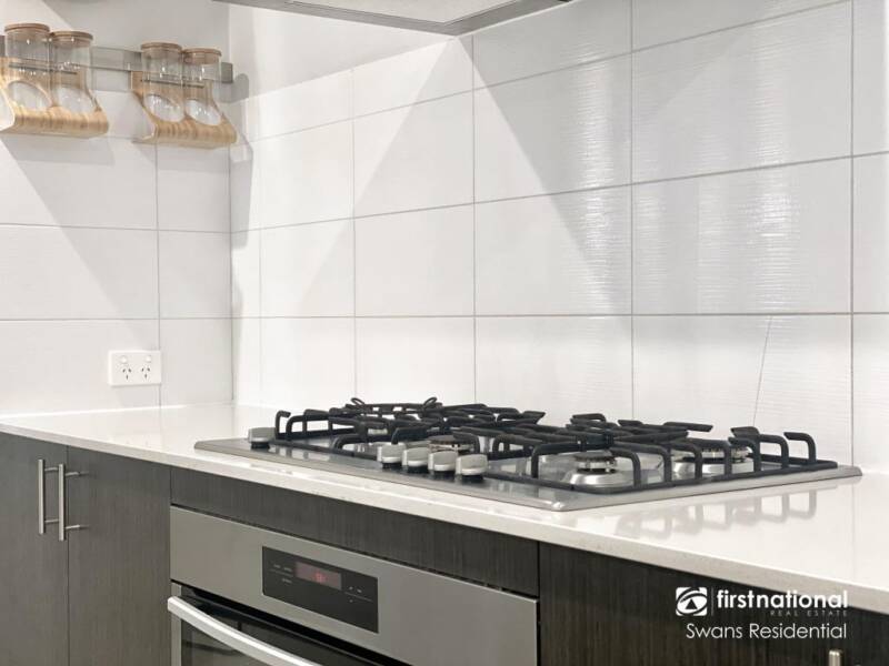 10 Torside Street, AVELEY, WA 6069 AUS