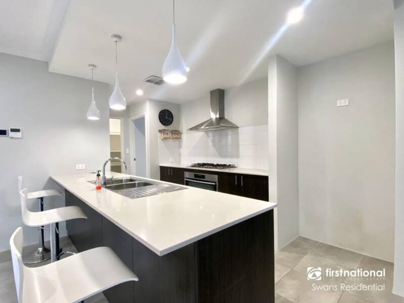 10 Torside Street, AVELEY, WA 6069 AUS