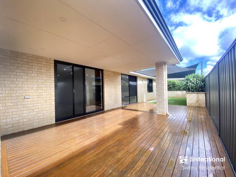 10 Torside Street, AVELEY, WA 6069 AUS