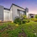 32 Wistow Drive, AVELEY, WA 6069 AUS
