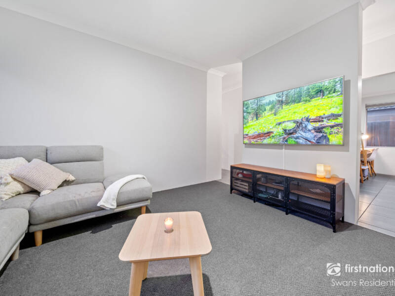 32 Wistow Drive, AVELEY, WA 6069 AUS