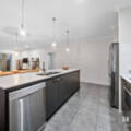 32 Wistow Drive, AVELEY, WA 6069 AUS