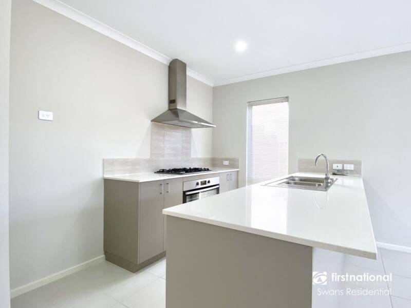 64 Strinesdale Boulevard, AVELEY, WA 6069 AUS