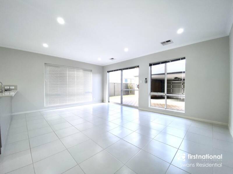64 Strinesdale Boulevard, AVELEY, WA 6069 AUS