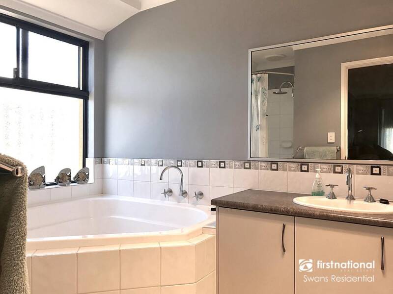 27 Ridley Street, AVELEY, WA 6069 AUS
