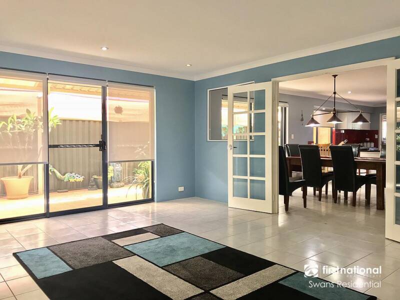 27 Ridley Street, AVELEY, WA 6069 AUS