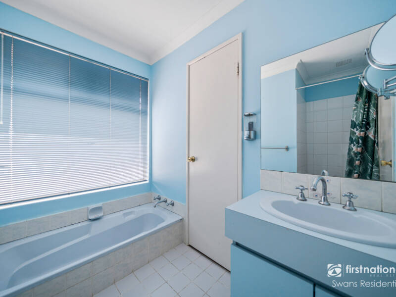 18 Lancer Way, ALEXANDER HEIGHTS, WA 6064 AUS