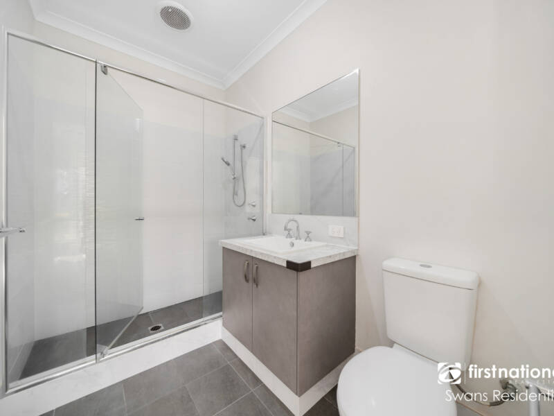 175 Dalmilling Drive, ELLENBROOK, WA 6069 AUS