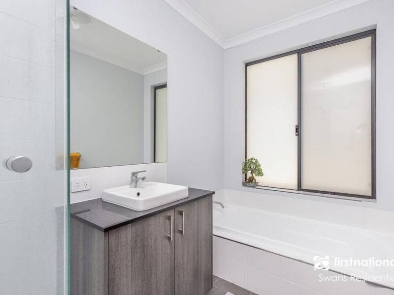 15 Cardross Street, BRABHAM, WA 6055 AUS