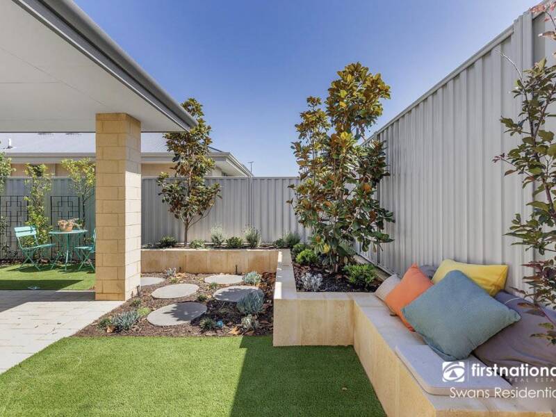 15 Cardross Street, BRABHAM, WA 6055 AUS