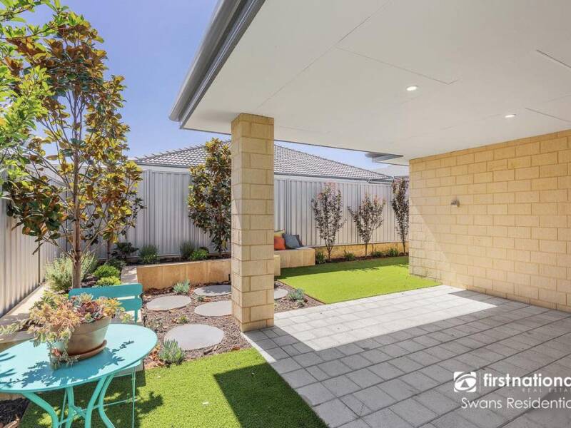 15 Cardross Street, BRABHAM, WA 6055 AUS