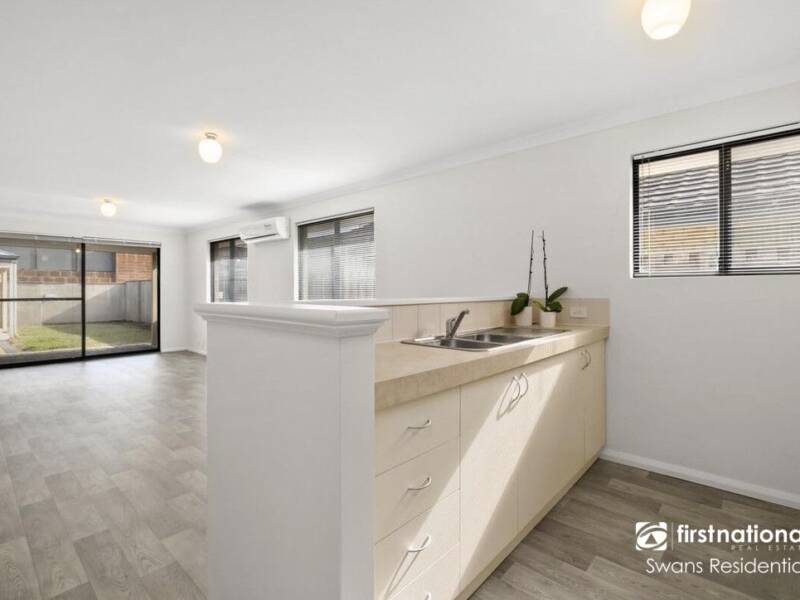 60 Brixton Crescent, ELLENBROOK, WA 6069 AUS