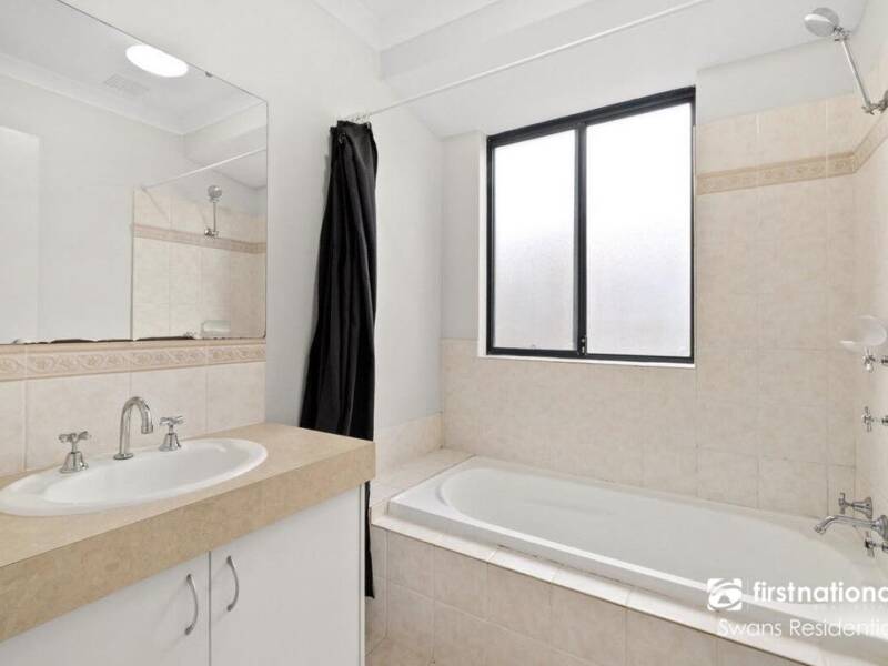 60 Brixton Crescent, ELLENBROOK, WA 6069 AUS