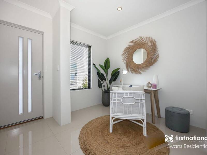 11/89 Redstone Trail, ELLENBROOK, WA 6069 AUS