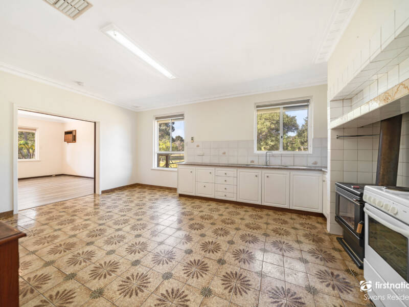 230 Haddrill Road, BASKERVILLE, WA 6056 AUS