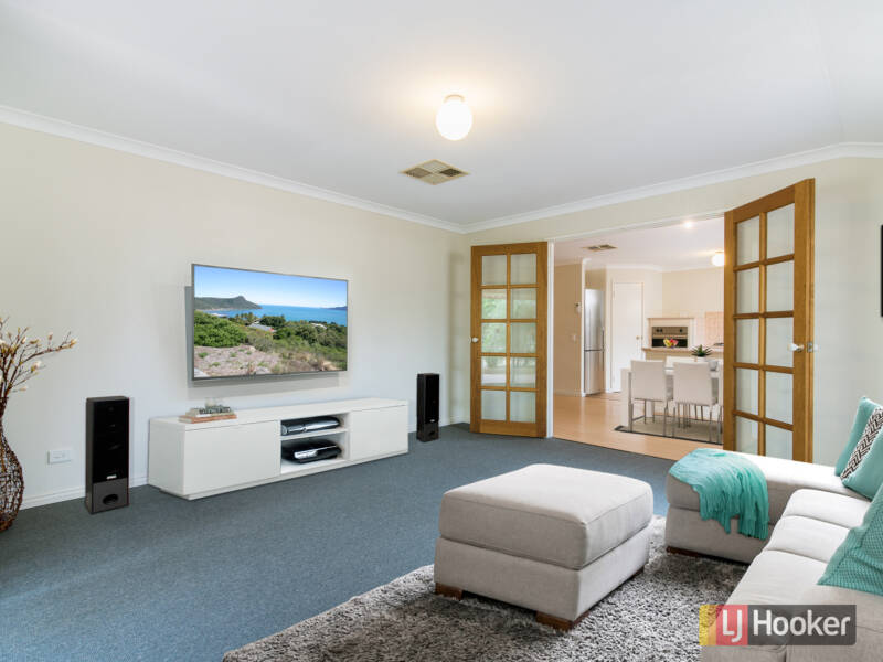 32 Rossini Circle, ELLENBROOK, WA 6069 AUS