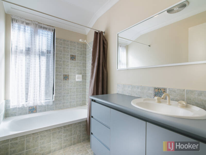 32 Rossini Circle, ELLENBROOK, WA 6069 AUS