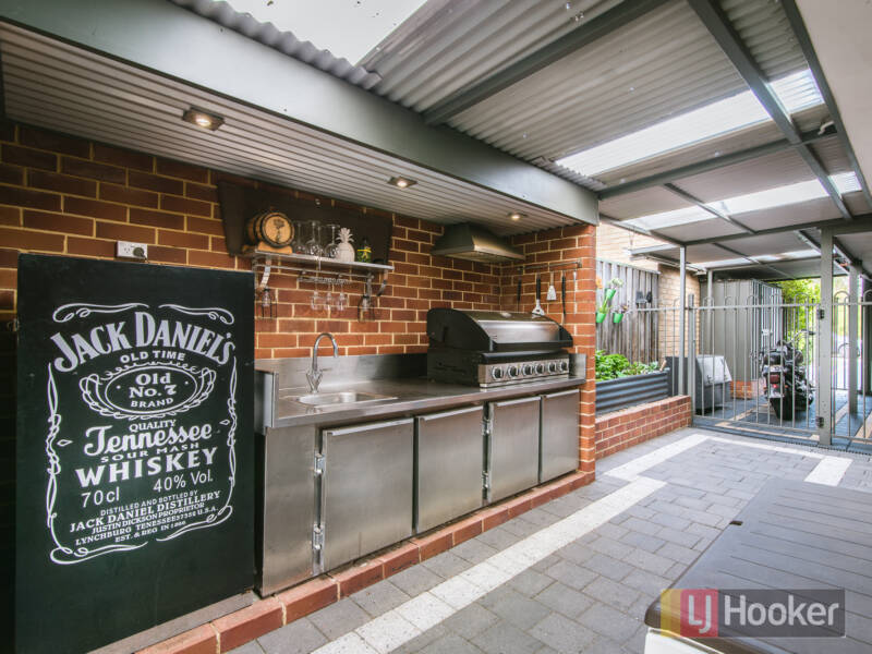 12 Winderie Crescent, ELLENBROOK, WA 6069 AUS
