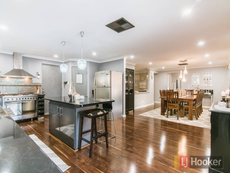 12 Winderie Crescent, ELLENBROOK, WA 6069 AUS