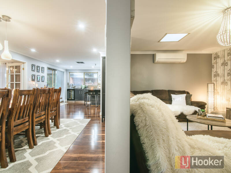 12 Winderie Crescent, ELLENBROOK, WA 6069 AUS