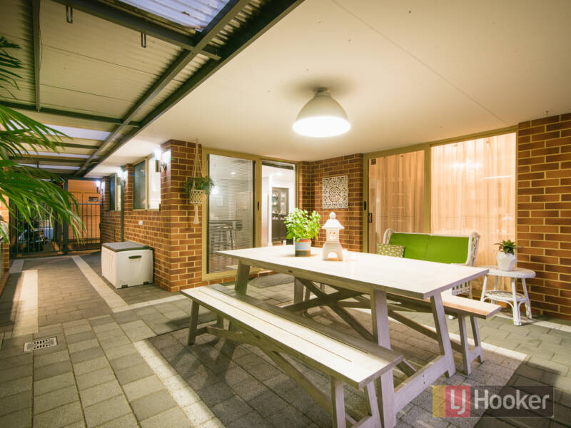 12 Winderie Crescent, ELLENBROOK, WA 6069 AUS
