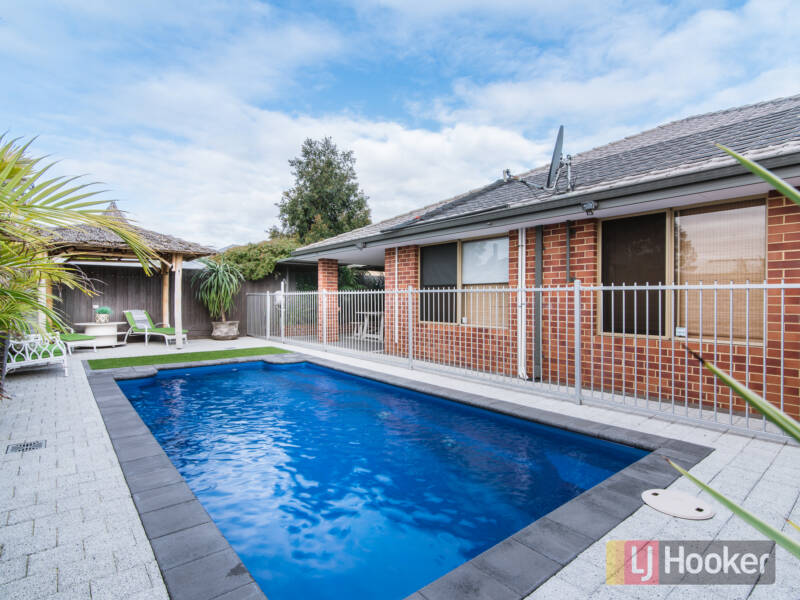 12 Winderie Crescent, ELLENBROOK, WA 6069 AUS