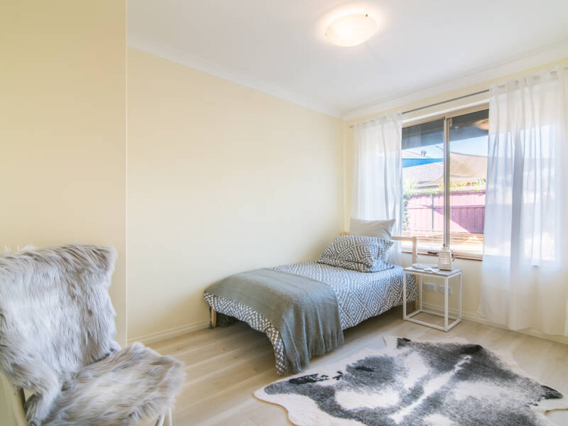 18 Halpin Circle, ELLENBROOK, WA 6069 AUS