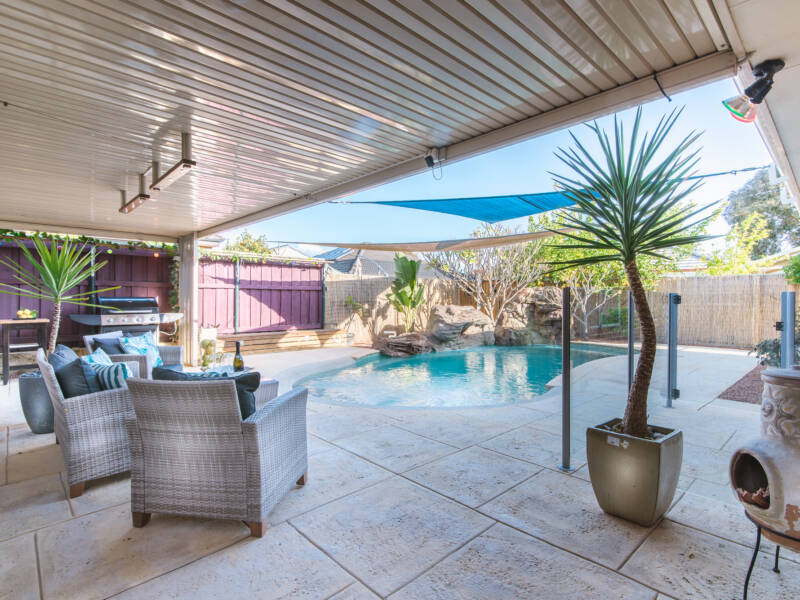 18 Halpin Circle, ELLENBROOK, WA 6069 AUS