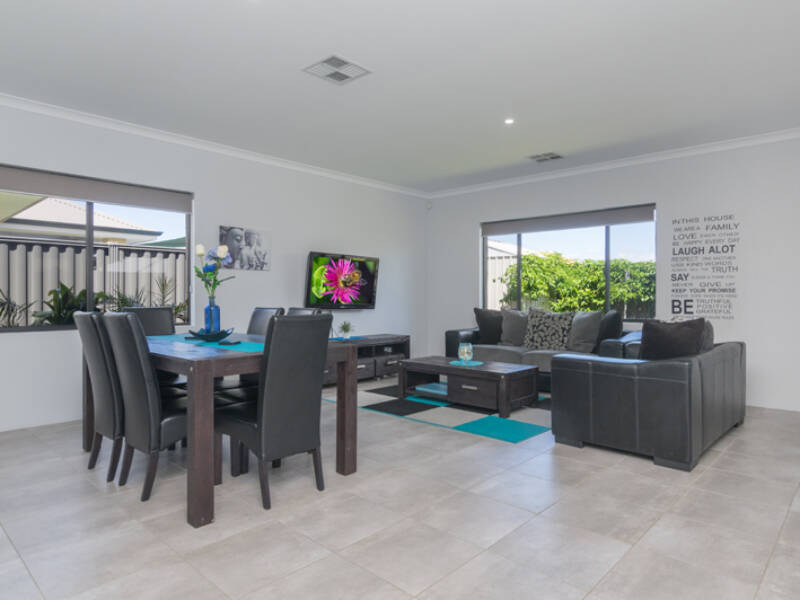 11 Limone Street, AVELEY, WA 6069 AUS