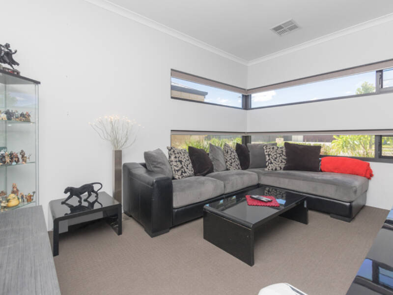 11 Limone Street, AVELEY, WA 6069 AUS