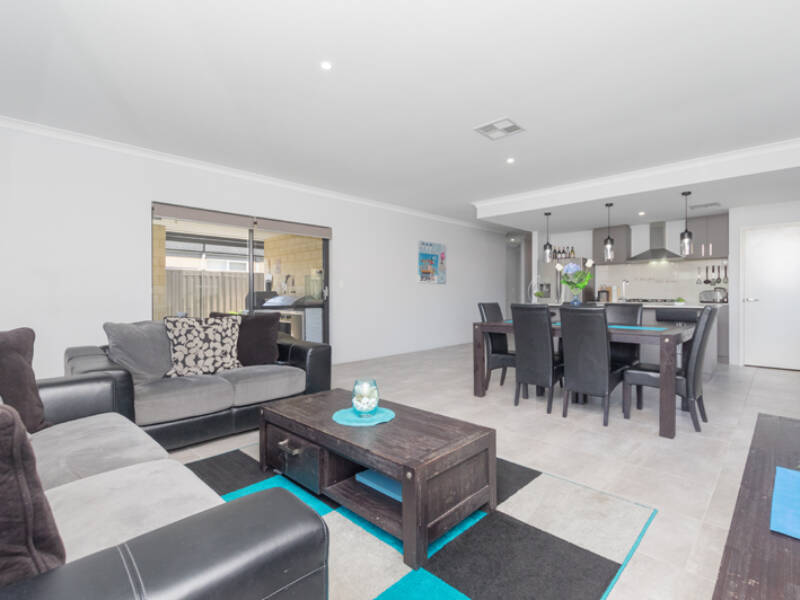 11 Limone Street, AVELEY, WA 6069 AUS