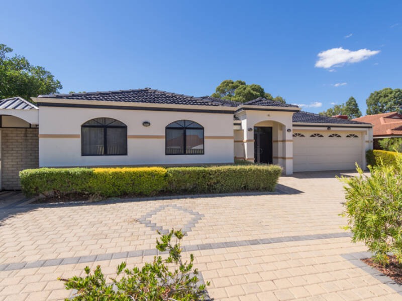 9 Romsey Grove, KIARA, WA 6054 AUS