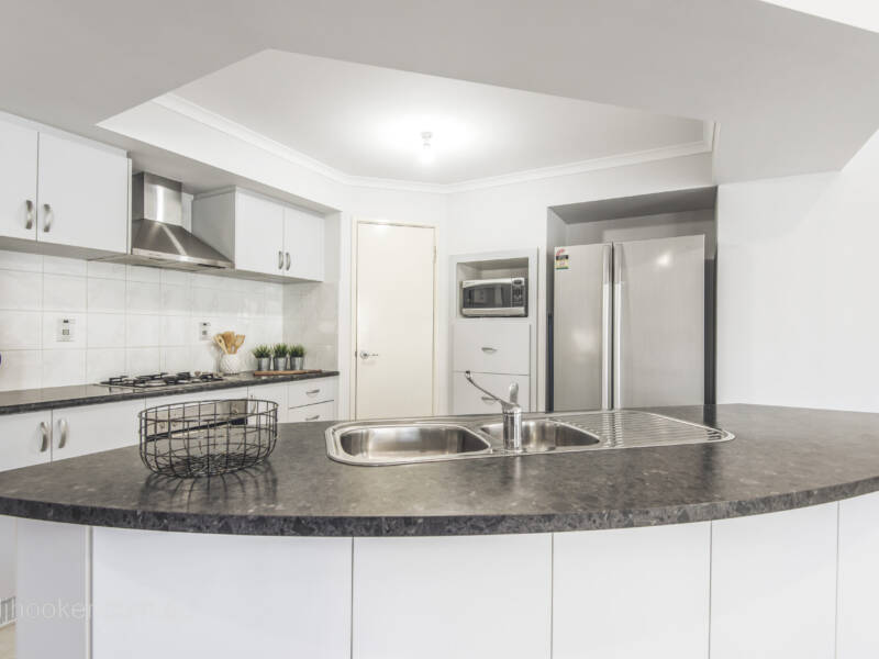 9 Yarran Link, ELLENBROOK, WA 6069 AUS