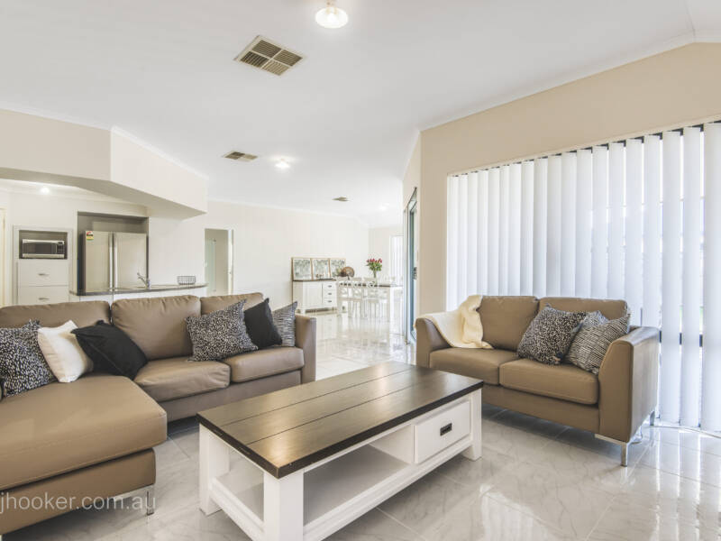 9 Yarran Link, ELLENBROOK, WA 6069 AUS