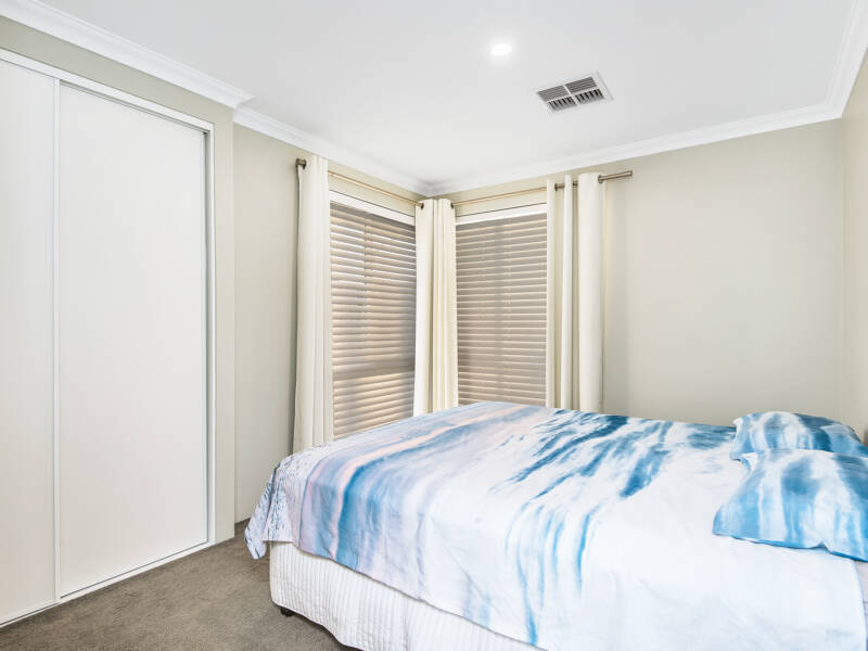 11 Croft Way, THE VINES, WA 6069 AUS