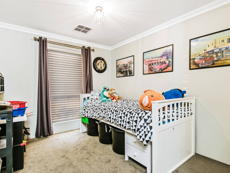 11 Croft Way, THE VINES, WA 6069 AUS
