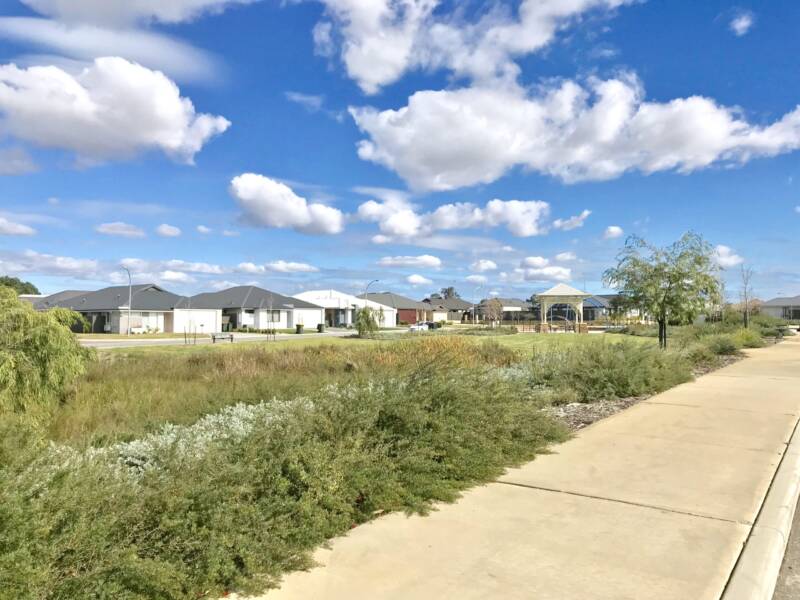 8 Hoveton Circuit, AVELEY, WA 6069 AUS