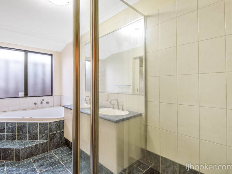 8 Blendon Avenue, ELLENBROOK, WA 6069 AUS