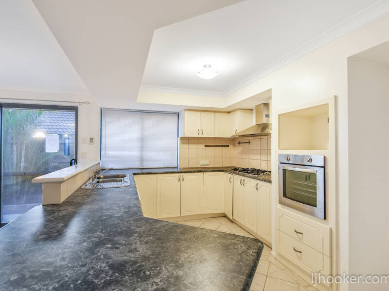 8 Blendon Avenue, ELLENBROOK, WA 6069 AUS