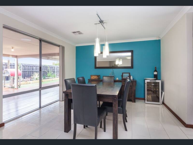 82 Farmaner Parkway, ELLENBROOK, WA 6069 AUS