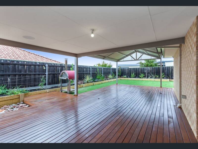 82 Farmaner Parkway, ELLENBROOK, WA 6069 AUS