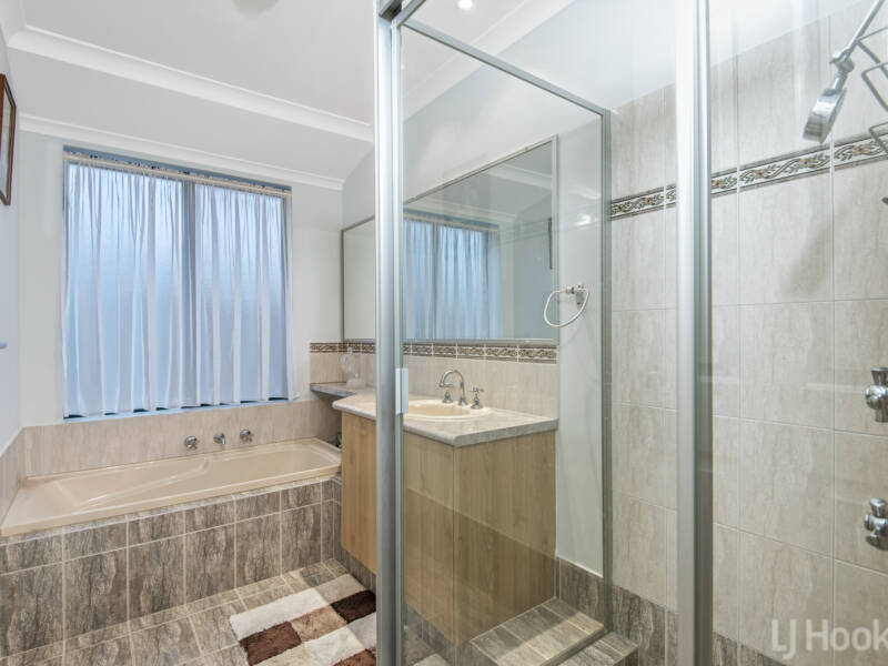 20 Roxburghe Drive, THE VINES, WA 6069 AUS