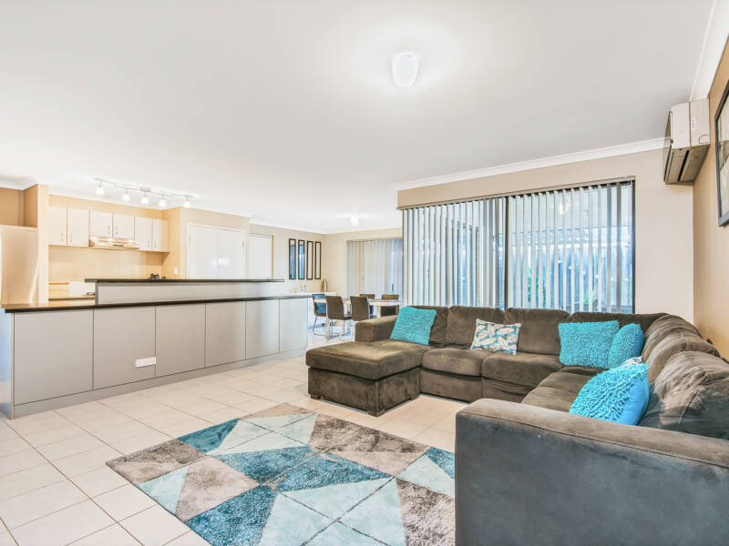 20 Jervis Drive, ELLENBROOK, WA 6069 AUS