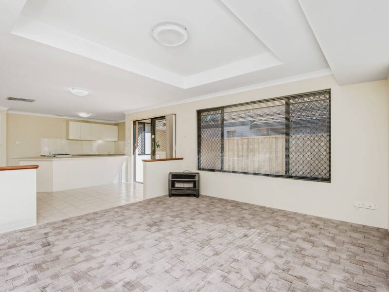 5 Portofino Turn, ELLENBROOK, WA 6069 AUS